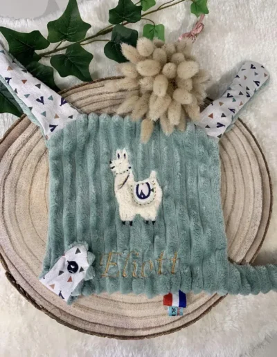 creatiphn couture doudou prenom broderie cadeau de naissance 1