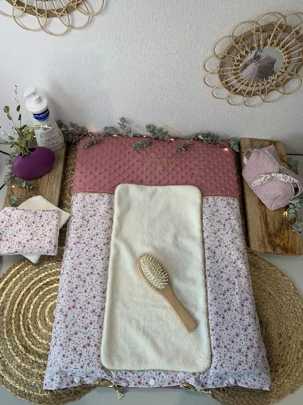 creatiphn couture housse matelas a langer prenom broderie cadeau de naissance 3