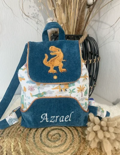 Sac à dos enfant personnalisé fait main avec dinosaure – modèle Azrael