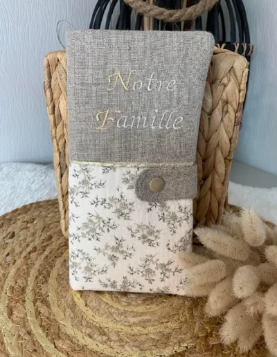 creatiphn livret de famille broderie personnalise 2