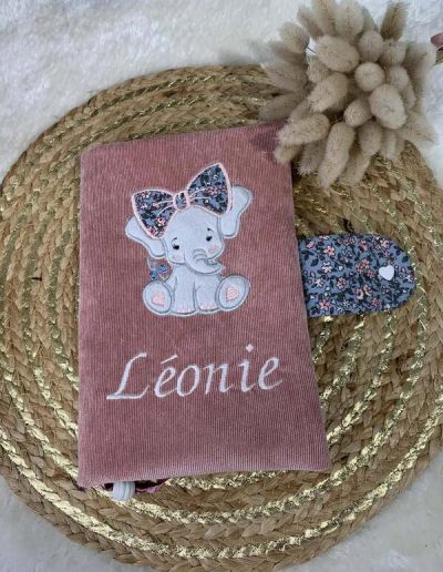 creatiphn essentiel bébé cadeau personnalisé prénom carnet de santé 11