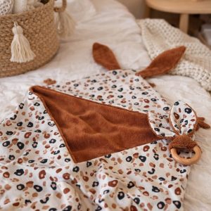 Cape de bain bébé motif léopard terracotta avec capuche oreilles de lapin, création artisanale Créatiph'n